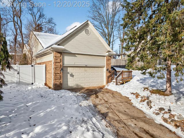 821 Grace Street, Northville, MI 48167