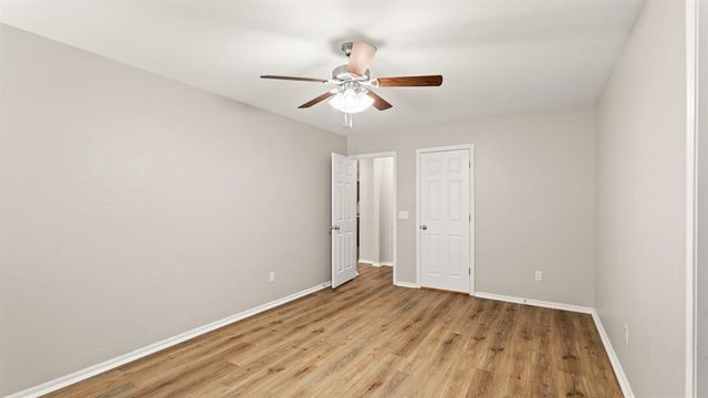 621 Christian Lane, Yukon, OK 73099