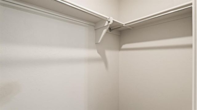 621 Christian Lane, Yukon, OK 73099