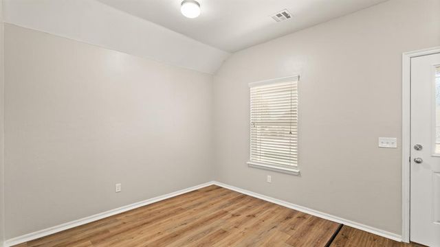 621 Christian Lane, Yukon, OK 73099