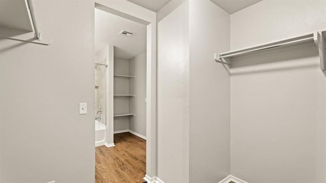 621 Christian Lane, Yukon, OK 73099