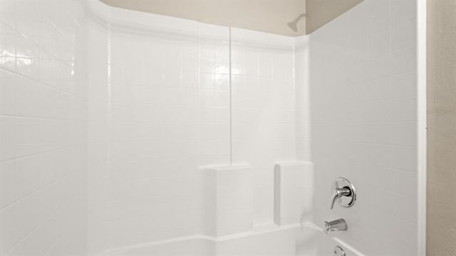 621 Christian Lane, Yukon, OK 73099