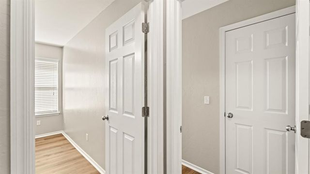 621 Christian Lane, Yukon, OK 73099