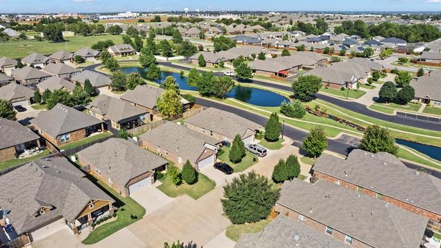 621 Christian Lane, Yukon, OK 73099