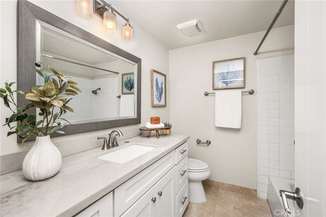 525 Vista Flora, Newport Beach, CA 92660