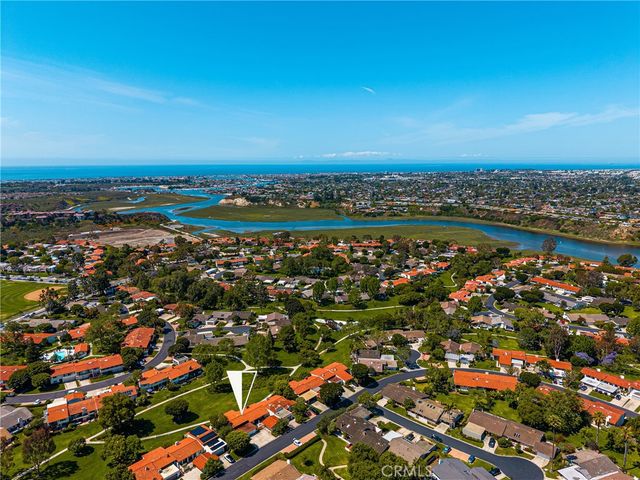 525 Vista Flora, Newport Beach, CA 92660