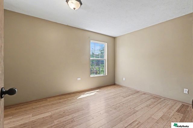 2777 Martin Avenue, Omaha, NE 68112