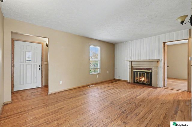 2777 Martin Avenue, Omaha, NE 68112