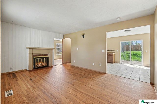 2777 Martin Avenue, Omaha, NE 68112