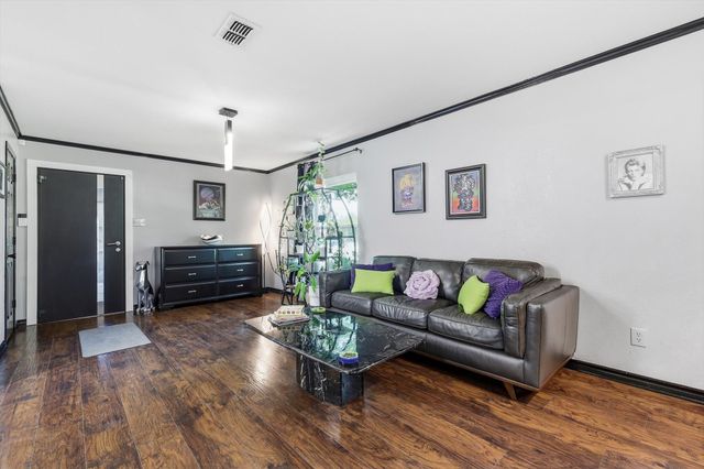 511 N 2nd Street, Sanger, TX 76266