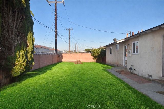 7251 Middlesex Dr, Stanton, CA 90680
