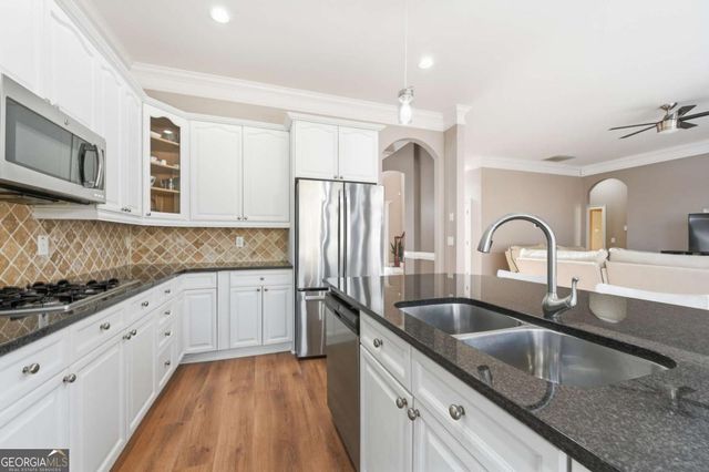 942 Hidden Falls Lane SE, Smyrna, GA 30082