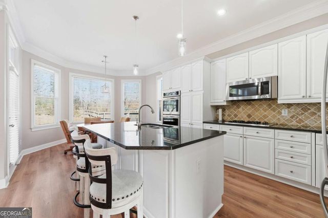 942 Hidden Falls Lane SE, Smyrna, GA 30082