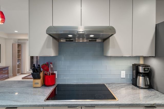 130 Mount Auburn St 309, Cambridge, MA 02138