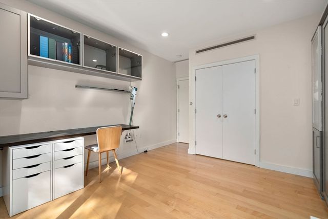 130 Mount Auburn St 309, Cambridge, MA 02138