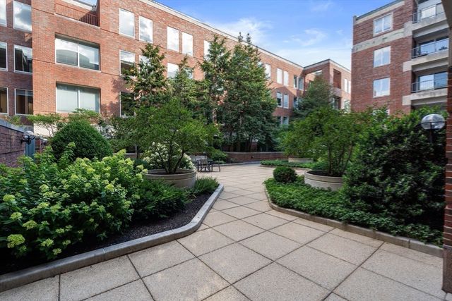 130 Mount Auburn St 309, Cambridge, MA 02138
