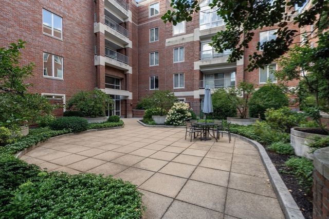 130 Mount Auburn St 309, Cambridge, MA 02138