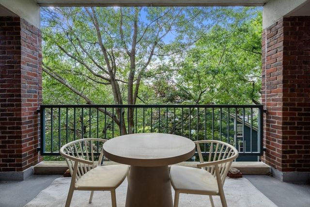 130 Mount Auburn St 309, Cambridge, MA 02138