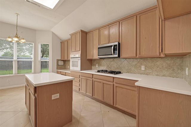2604 Hidden Creek Drive, Pearland, TX 77581