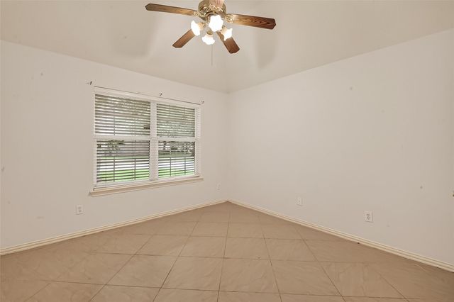 2604 Hidden Creek Drive, Pearland, TX 77581