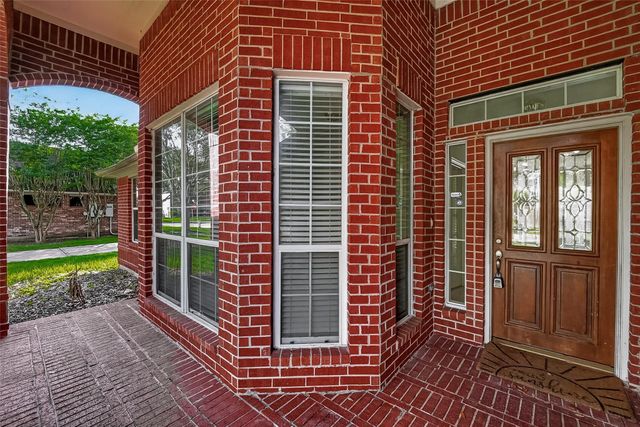 2604 Hidden Creek Drive, Pearland, TX 77581
