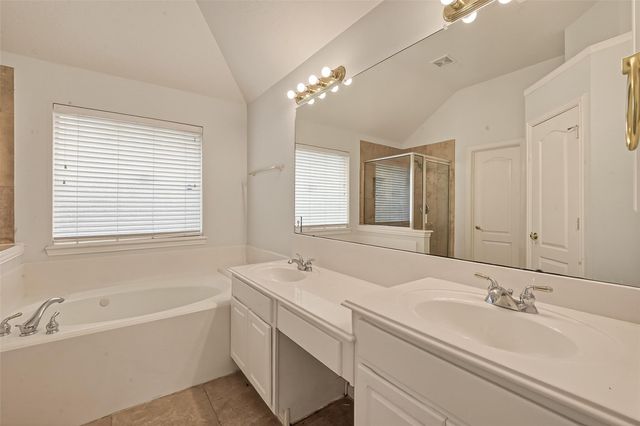 2604 Hidden Creek Drive, Pearland, TX 77581