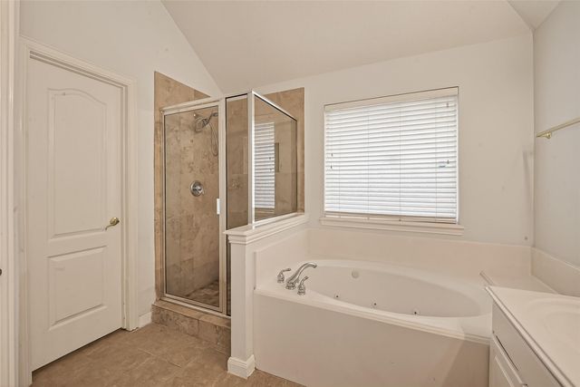 2604 Hidden Creek Drive, Pearland, TX 77581