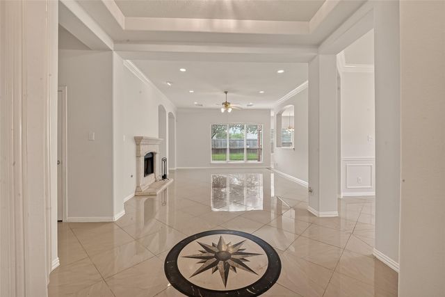 2604 Hidden Creek Drive, Pearland, TX 77581