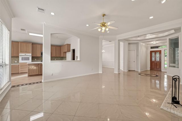 2604 Hidden Creek Drive, Pearland, TX 77581