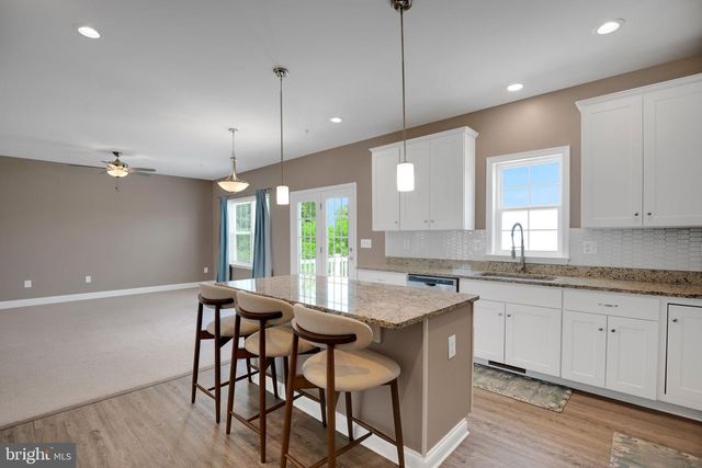 14 CANDLEBERRY DR, La Plata, MD 20646