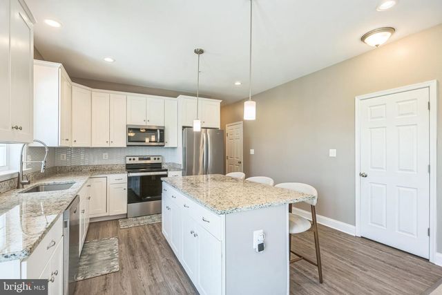 14 CANDLEBERRY DR, La Plata, MD 20646