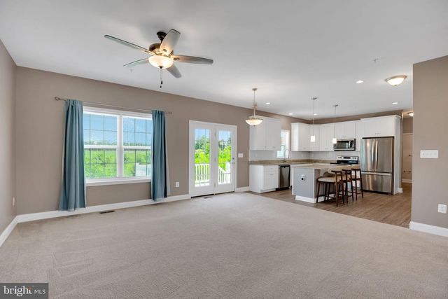 14 CANDLEBERRY DR, La Plata, MD 20646