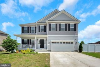 14 CANDLEBERRY DR, La Plata, MD 20646