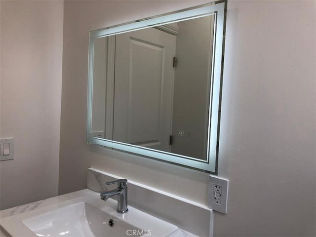 6563 Kansas Avenue, Los Angeles, CA 90044