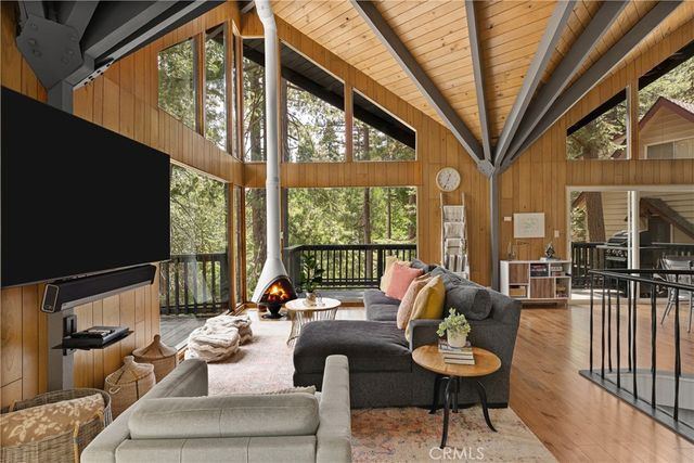 476 Annandale, Lake Arrowhead, CA 92352