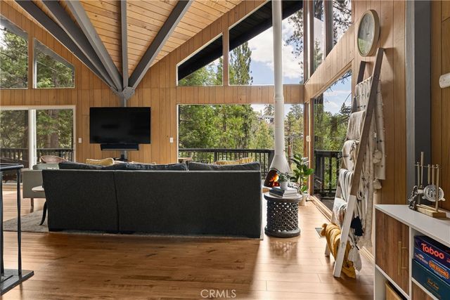 476 Annandale, Lake Arrowhead, CA 92352