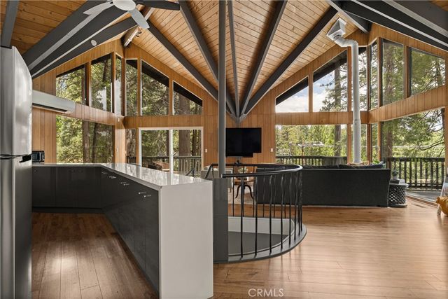 476 Annandale, Lake Arrowhead, CA 92352