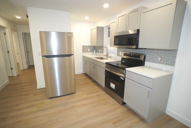 1258 Idaho Street, Gary, IN 46403