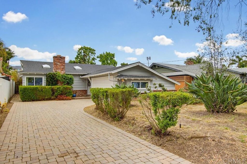 815 Hermes Avenue, Encinitas, CA 92024