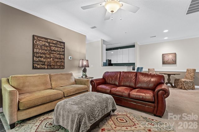 2000 Olde Eastwood Village Boulevard C-206, Asheville, NC 28803