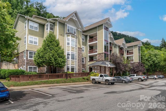 2000 Olde Eastwood Village Boulevard C-206, Asheville, NC 28803