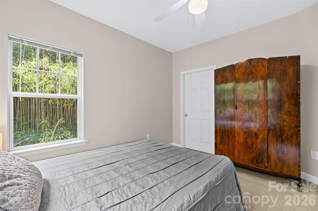 2000 Olde Eastwood Village Boulevard C-206, Asheville, NC 28803