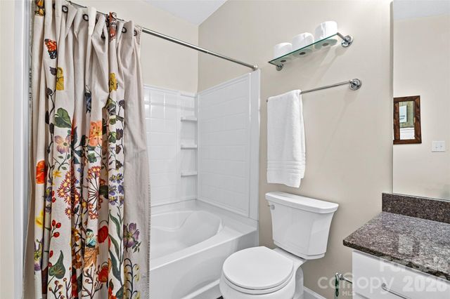 2000 Olde Eastwood Village Boulevard C-206, Asheville, NC 28803