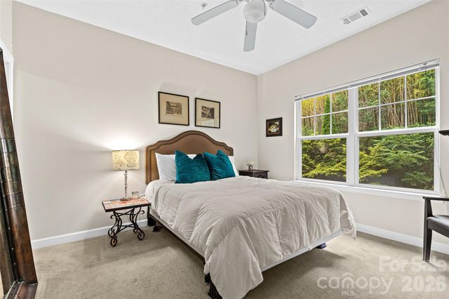 2000 Olde Eastwood Village Boulevard C-206, Asheville, NC 28803