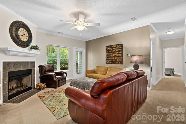 2000 Olde Eastwood Village Boulevard C-206, Asheville, NC 28803