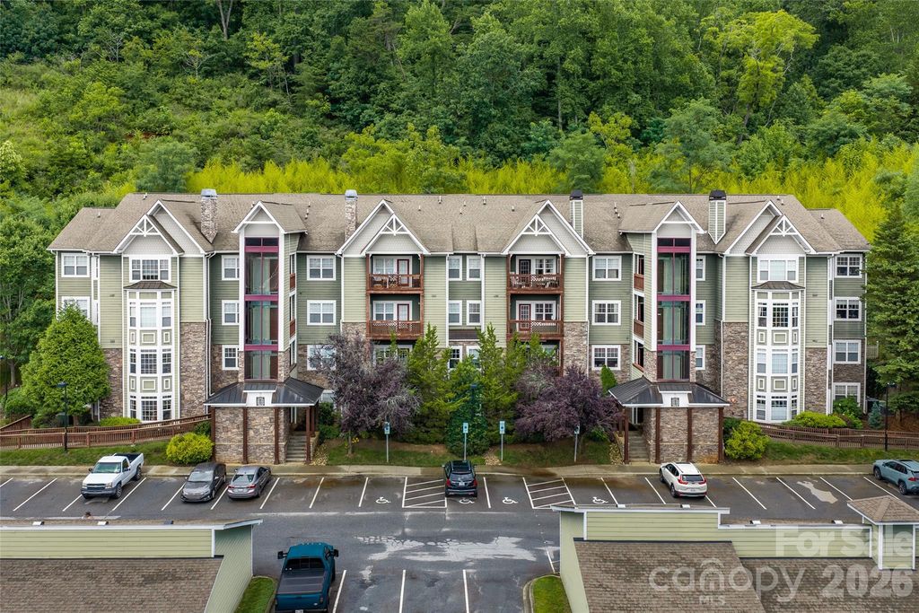2000 Olde Eastwood Village Boulevard C-206, Asheville, NC 28803