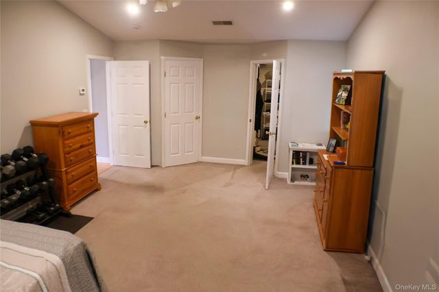 5 Juniper Way, Wappingers Falls, NY 12590