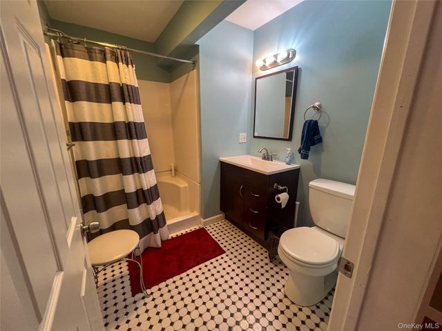 5 Juniper Way, Wappingers Falls, NY 12590