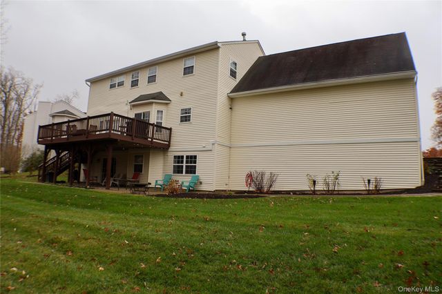 5 Juniper Way, Wappingers Falls, NY 12590