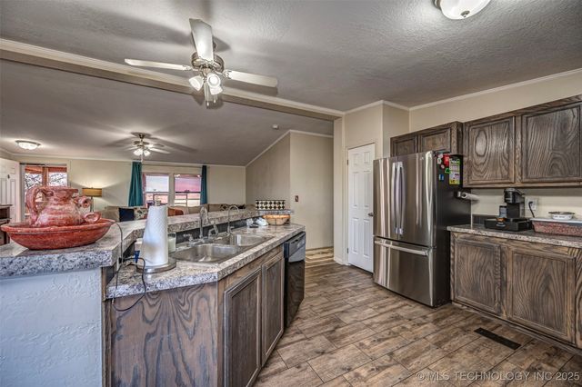 5021 W 14th, Sulphur, OK 73086